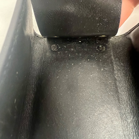 Gucci Coin Case and key chain - Picture 10 of 12